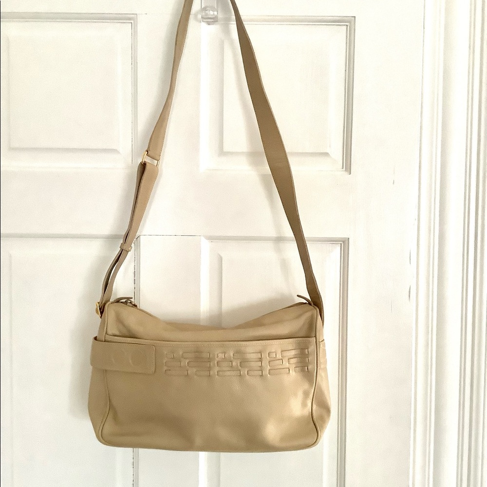 Leather GUCCI crossbody -GUC 🌼🌼🌼 - Picture 16 of 16